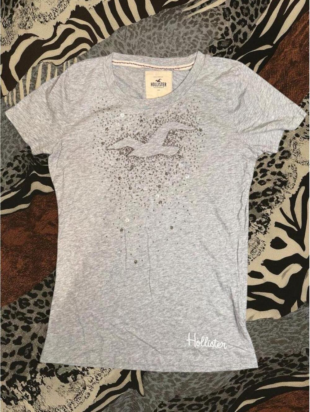 Hollister Co. Women's Grey Tshirt